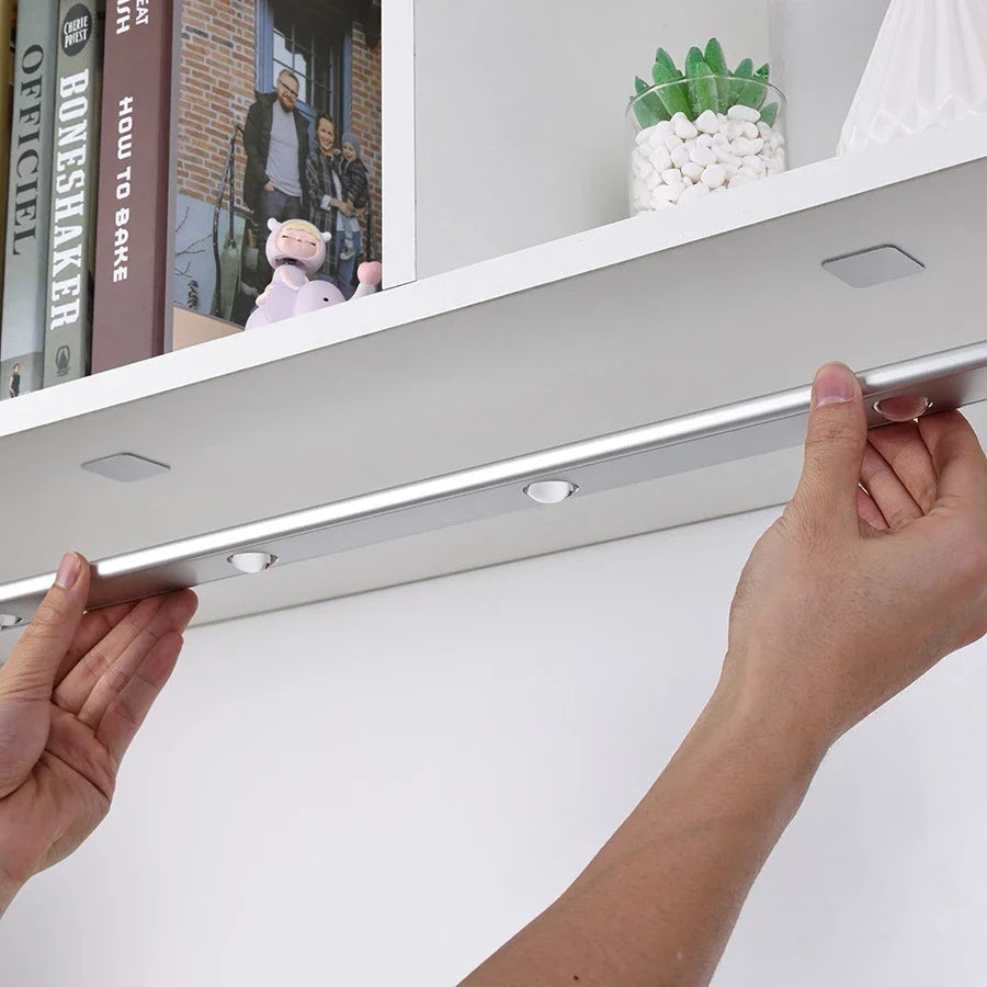 Luminária LED MotionGlow - Magnética com Sensor de Movimento - Decorelle