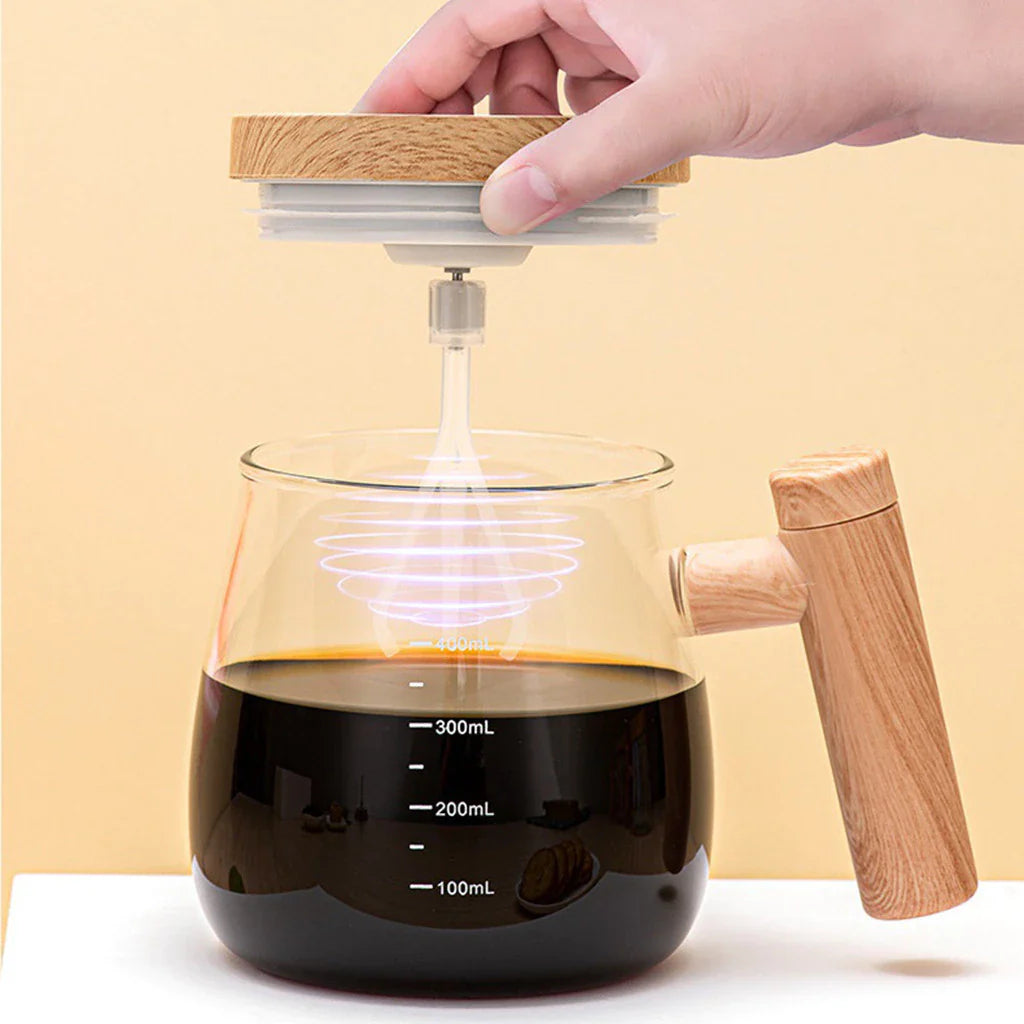 Caneca Elétrica de Mistura Automática Com Cabo De Madeira 400ml - Decorelle