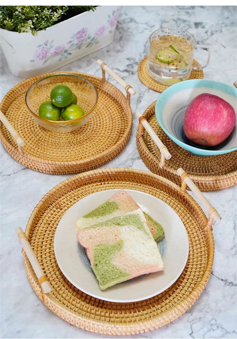 Bandeja Redonda de Rattan Elegance Decorelle