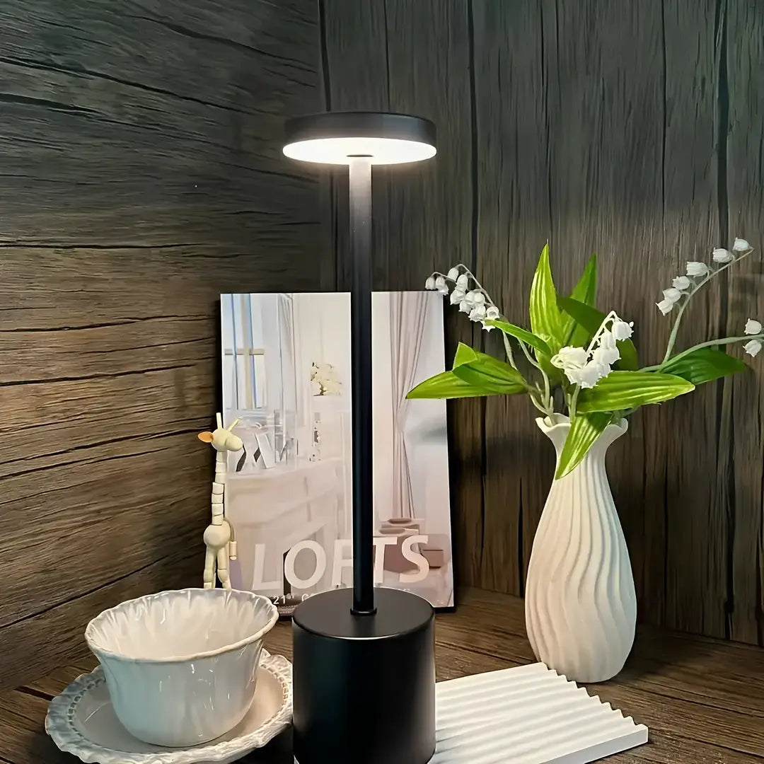 Luminária de Mesa ClassicLume - Decorelle