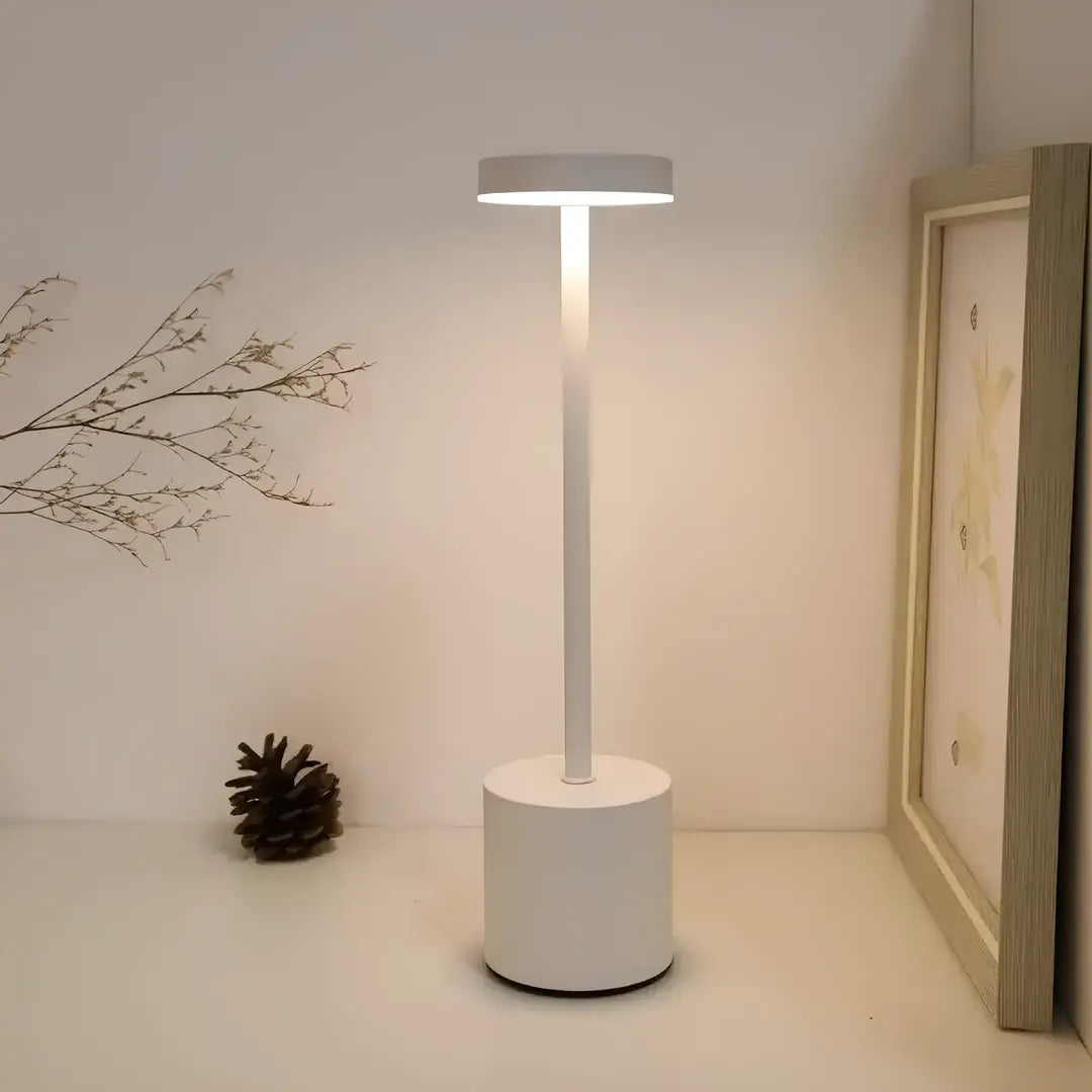 Luminária de Mesa ClassicLume - Decorelle